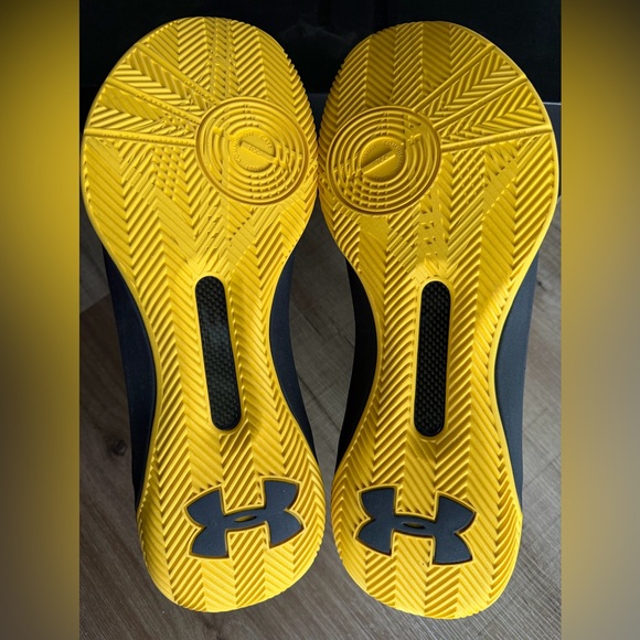 Under Armour Black and Yellow Men's Athletic Sneakers - Picture 5 of 5